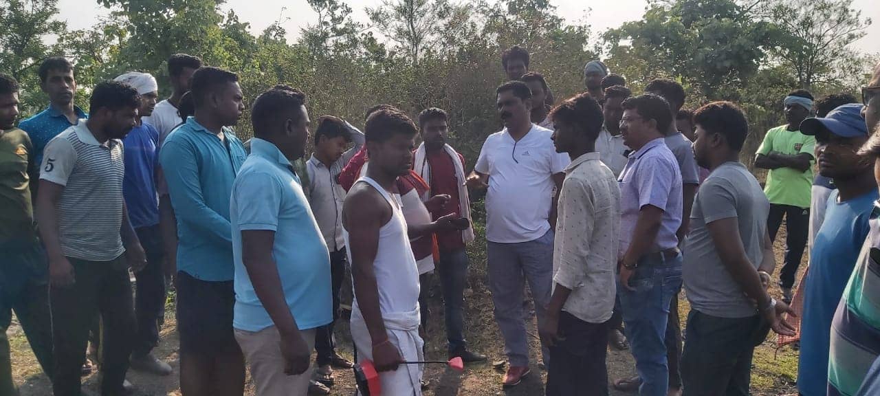 बंद खदान से दो युवकों का शव बरामद, हत्या की आशंका, जांच में जुटी पुलिस