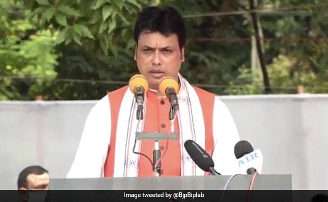 त्रिपुरा के मुख्यमंत्री बिप्लव देव ने ‌दिया इस्तीफा, नए मुख्यमंत्री के चयन के लिए विधायकों की बैठक