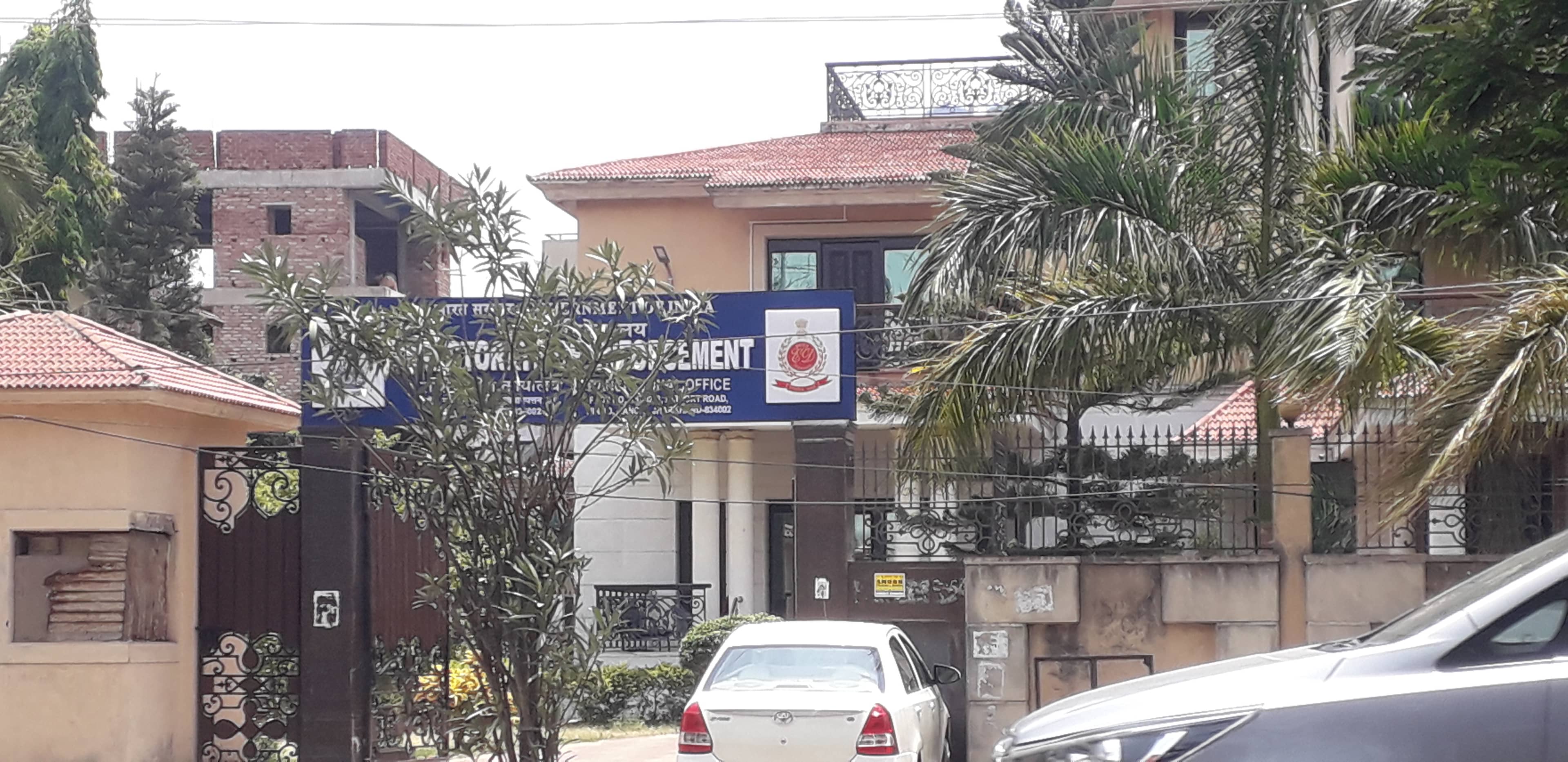 BIG BREAKING : निलंबित आईएएस पूजा सिंघल और CA सुमन सिंह की रिमांड अवधि 4 दिन बढ़ी