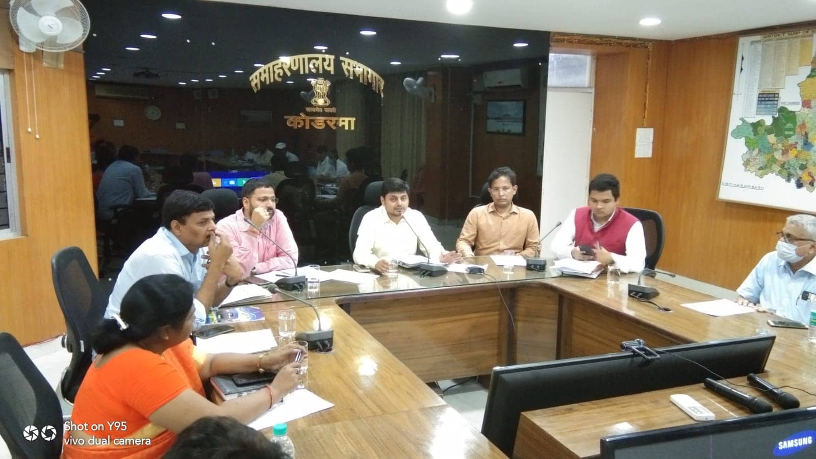 दूसरे चरण में कोडरमा में मतदान कल,  सदस्य के लिए 124 महिला व 117 पुरुष अभ्यर्थी के भाग्य का होगा फैसला