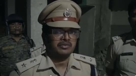 दो समुदाय के बीच हिंसक झड़प में एक दर्जन लोग घायल , पत्थरबाजी में कई पुलिस कर्मी भी घायल