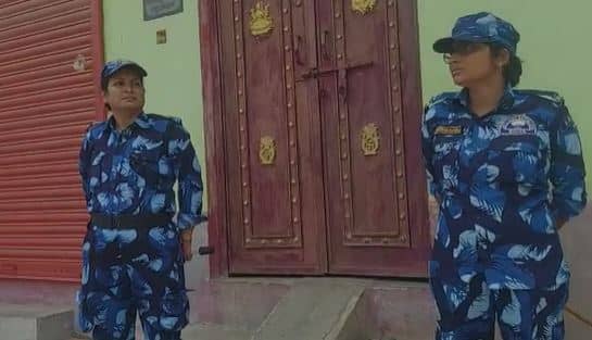 पटना में 10 रेल कर्मी के आवासों पर भी सीबीआई की छापेमारी जारी, लालू के कार्यकाल में मिली थी नौकरी