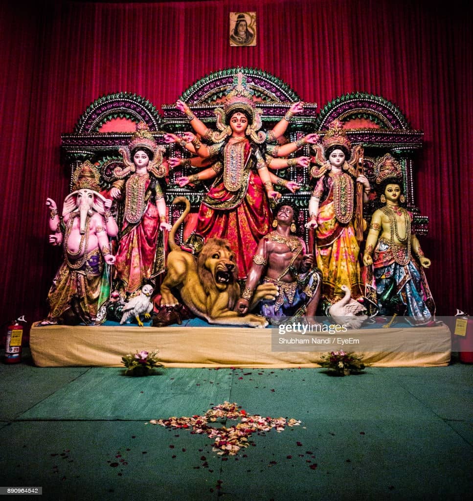 ना मेला, ना ठेला, ना ही आकर्षक पंडाल और सजावट, इस साल भी घर में ही मां दुर्गा की करें अराधना