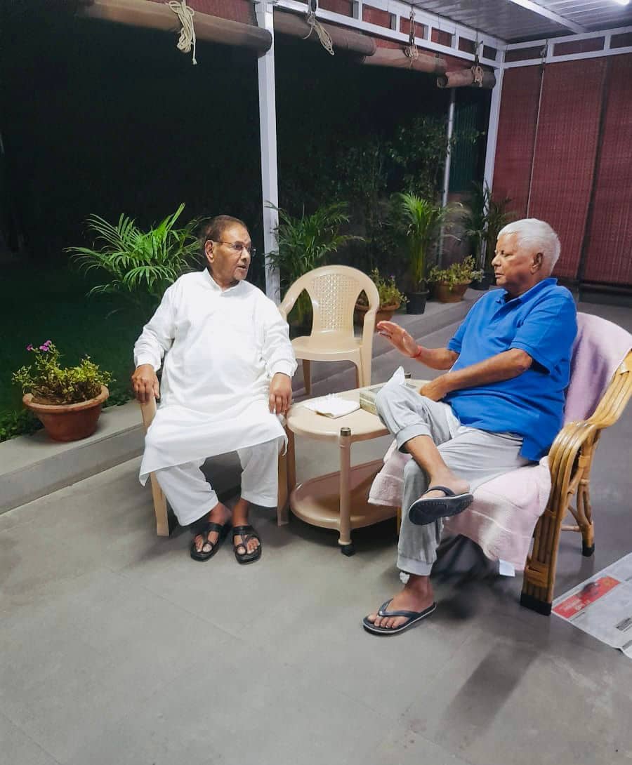 लालू यादव और शरद यादव के बीच मुलाकात, राज्यसभा चुनाव को लेकर चर्चा