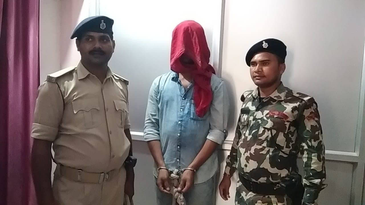 अपराध : यूपी का इनामी मोस्ट वांटेड राहुल सिंह बिहार के  गोपालगंज से गिरफ्तार, 50 हजार का था इनाम