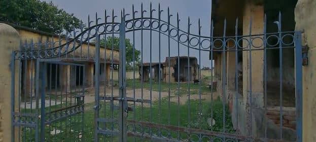 नीतीश बाबू का सुशासन :   गृह क्षेत्र में ही उद्घाटन से पहले ही खंडहर में बदल गया करोड़ों का अस्पताल भवन