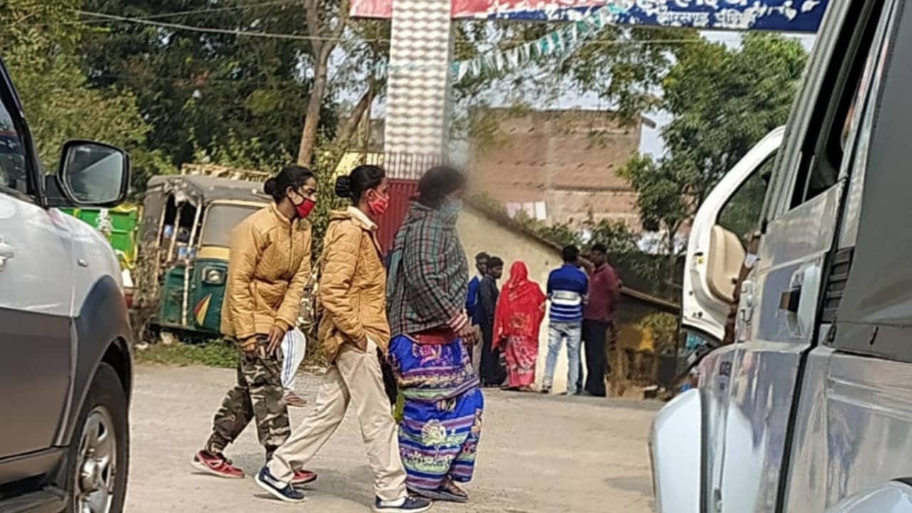 BREAKING : गैंगरेप मामले में कोर्ट का फैसला , 10 दोषियों को 25 साल का सश्रम कारावास, आर्थिक जुर्माना भी