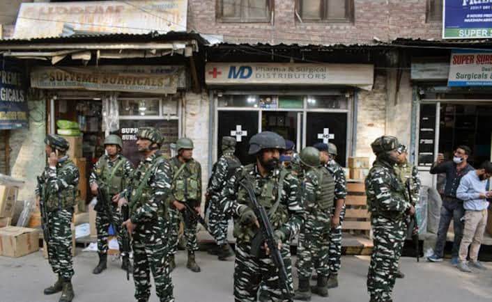 देश-विदेश : कश्मीर में फिर आतंकी हमला, इस बार प्रवासी मजदूर को बनाया निशाना