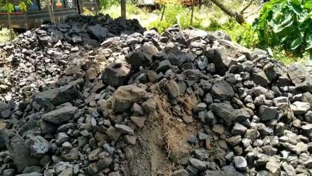 30 टन अवैध कोयला हुआ जब्त, तेनुघाट पुलिस ने की छापेमारी  