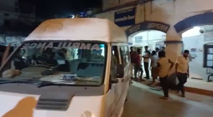 SIWAN: बरात के दौरान बड़ा हादसा, छज्जा गिरने से दो महिला की मौ'त