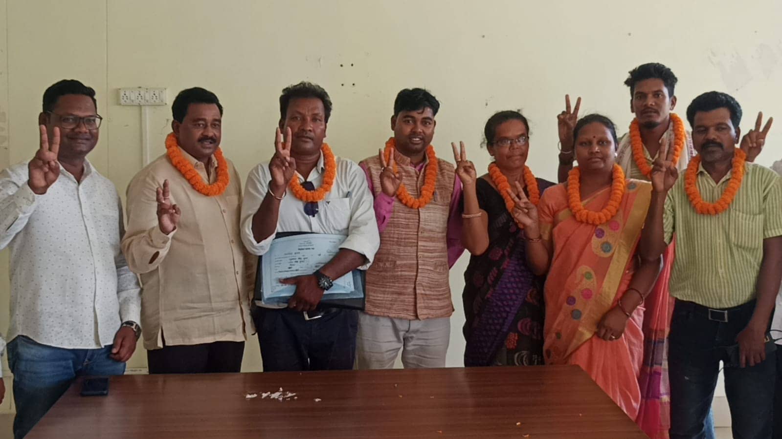 मसीह गुड़िया बनें जिप अध्यक्ष, निर्विरोध उपाध्यक्ष चुनी गई मंजू देवी