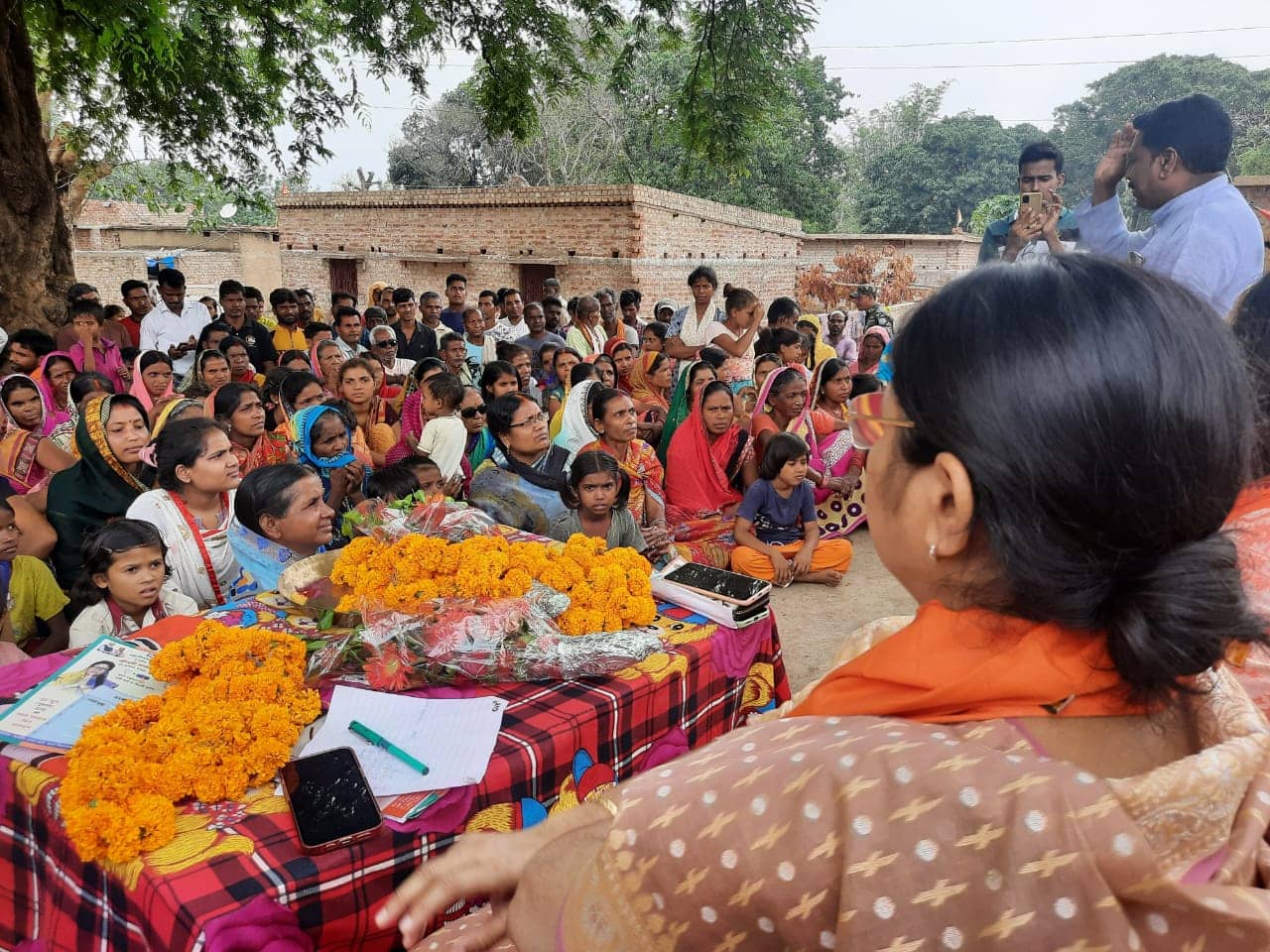 मांडर पहुंची अन्नपूर्णा देवी भी, कहा- प्रधानमंत्री नरेंद्र मोदी के विकास कार्यों पर जनता को भरोसा