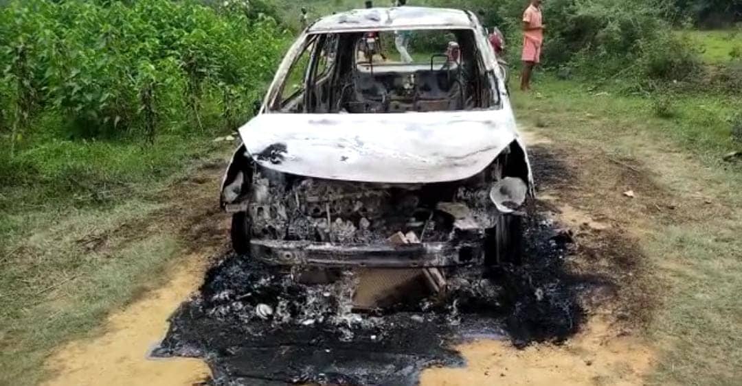 जी हां! यह है धनबाद- यहां चोरी करने के बाद फूं'क दी जाती है कार 