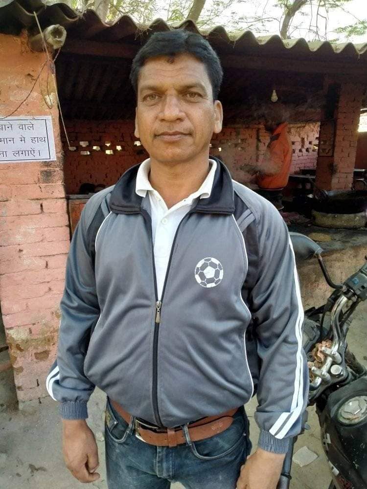 CHAIBASA:  हॉस्टल की छत से नीचे गिरे शिक्षक रात भर दर्द से कराहते रहे और सोते रहे छात्र