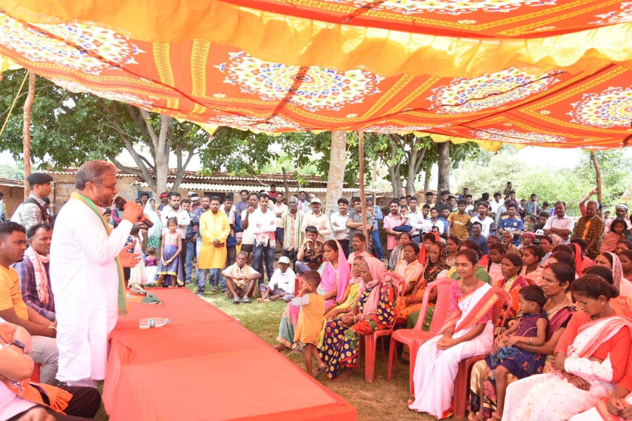 भाजपा प्रत्याशी के प्रचार में बाबूलाल मरांडी पहुंचे मांडर, हेमंत सरकार पर जमकर बोला हमला   