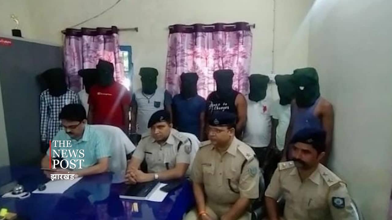 साइबर अपराध की तैयारी में जुटे आठ हिस्ट्रीशीटर अपराधी गिरफ्तार,मोबाइलसिम कार्ड,एटीएम बरामद