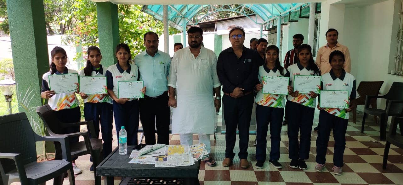 खेल मंत्री ने खेलो इंडिया यूथ गेम्स में भाग लेने वाले मलखंब खिलाड़ियों को किया सम्मानित