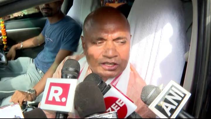 इस्तीफा देने के बाद पटना पहुंचे आरसीपी सिंह, कहा- अपने परिश्रम और ताकत से अपनी पहचान बनायी