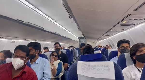 BREAKING :  देवघर एयरपोर्ट पर कोलकाता से आयी पहली फ्लाइट 6ई 7939 ने किया लैंड