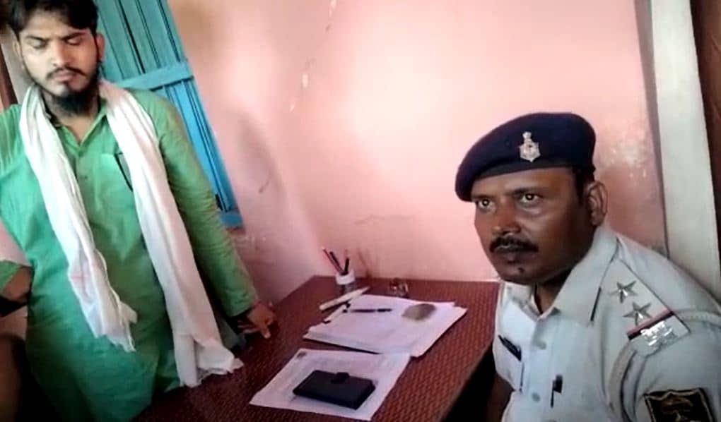 रोहतास के नौहट्टा थाना में दिव्यांग शिक्षक की बेरहमी से पिटाई- जानिए क्या है मामला 