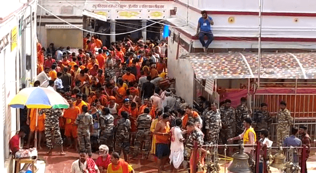 बासुकीनाथ में उमड़ा आस्था का सैलाब, श्रद्धालुओं ने अरघा से किया बाबा को जलाभिषेक