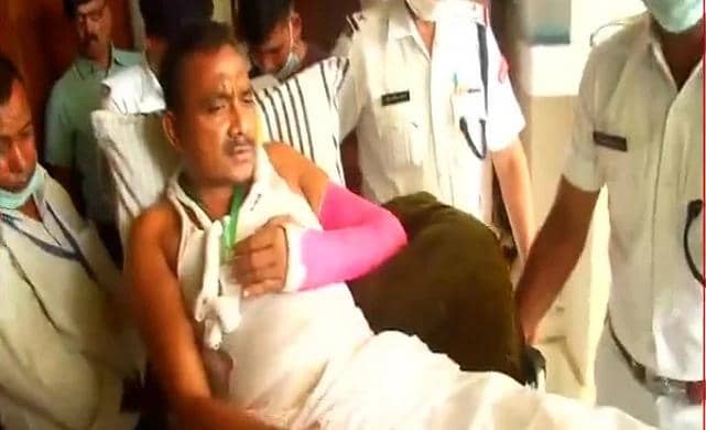 राष्ट्रपति चुनाव के लिए वोटिंग करने स्ट्रेचर पर पहुंचे बीजेपी विधायक मिथिलेश कुमार