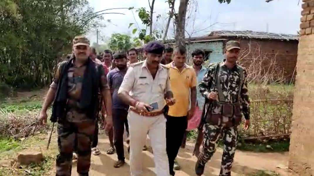 जमुई: महिला और उसके तीन बच्चों का श'व कुएं से बरामद, मायकेवालों ने ह'त्या का लगाया आरोप 