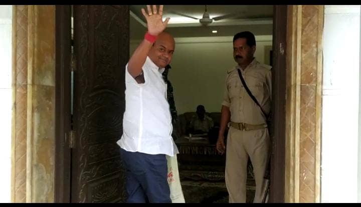 सीएम हेमंत सोरेन के विधायक प्रतिनिधि पंकज मिश्रा को लंबी पूछताछ के बाद ईडी ने किया गिरफ्तार