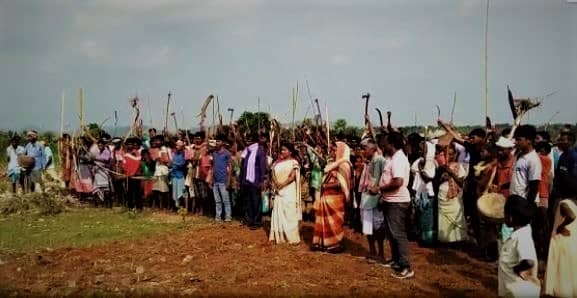 बासुकीनाथ में कचरा डंपिंग यार्ड का ग्रामीणों ने किया विरोध, संक्रमण फैलाने का खतरा