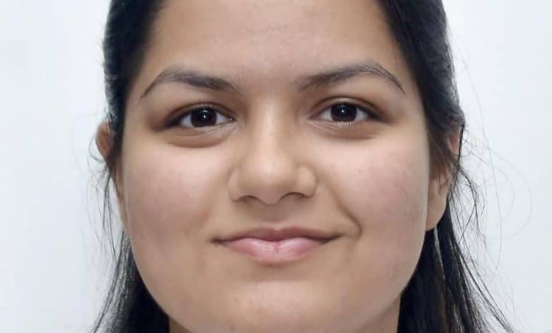 जेल में बंद IAS पूजा सिंघल की बेटी का CBSE परीक्षा में शानदार प्रदर्शन, हासिल किए 98 प्रतिशत अंक