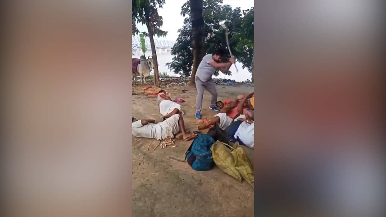 साधुओं के भेष में घूम रहे मुस्लिम युवकों की पिटाई का मामला: धार्मिक उन्माद फैलाने के आरोप में बजरंग दल कार्यकर्ताओं पर केस दर्ज