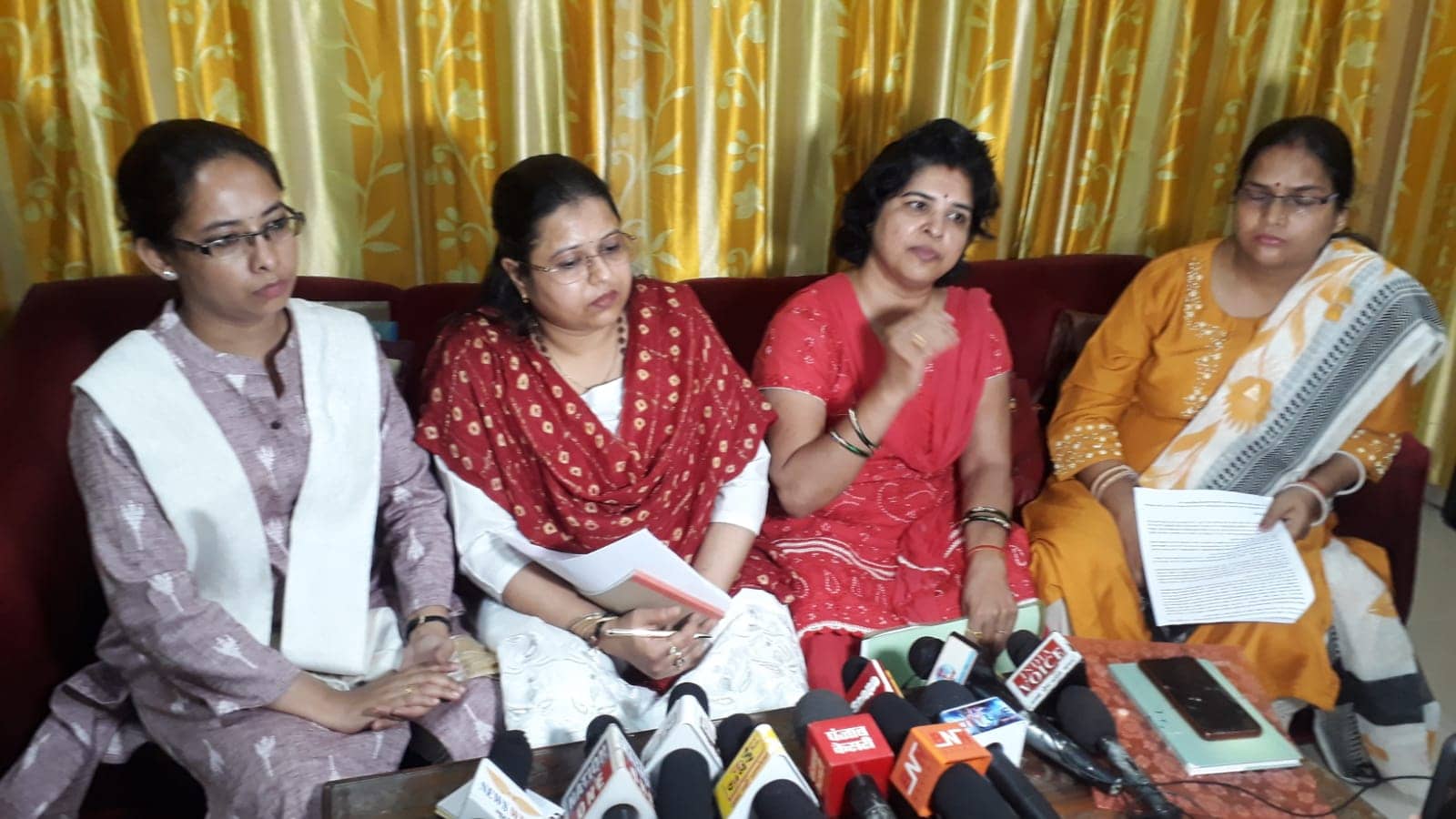 सेवा रेगुलराइजेशन करने समेत कई मांगों को लेकर घंटी आधारित अनुबंध सहायक प्राध्यापक उतरेंगे सड़क पर, जानिये पूरा मामला