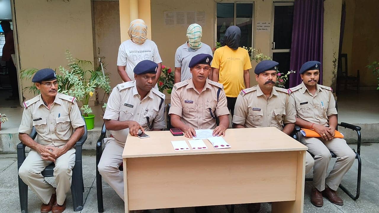 ओड़िसा से झारखंड तक जाली नोटों का कारोबार-  गिरफ्तार तीन जालसाज़ों से पूरे रैकेट को जानिये