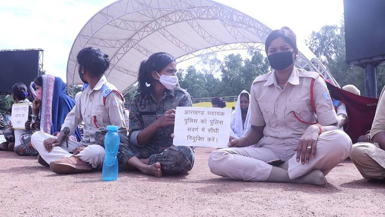 सरकार के वादाखिलाफी से नाराज सहायक पुलिस कर्मी फिर आंदोलन के लिए जमे मोरहाबादी में