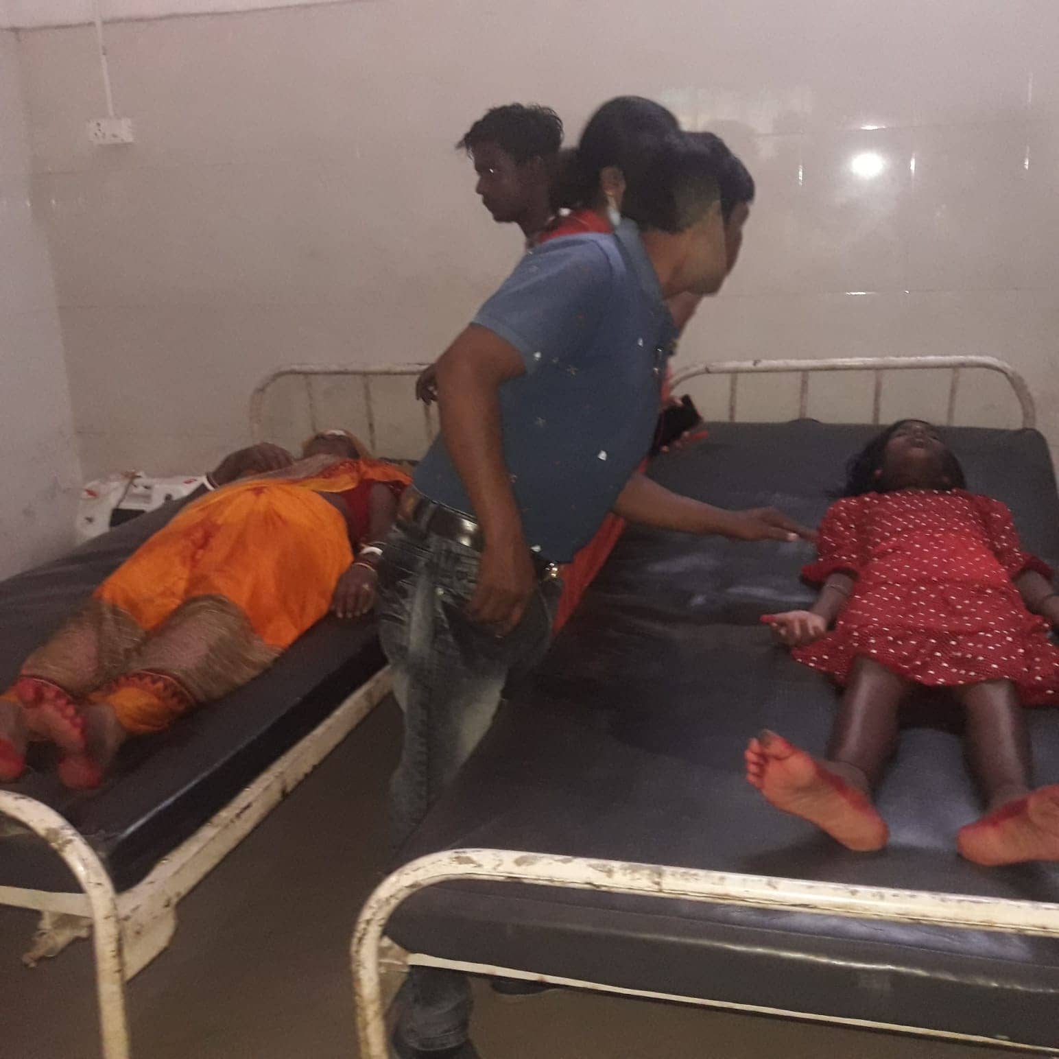 धनबाद: मंदिर पर बरपा कहर, ठनका गिरने से दर्जन भर महिलाएं घायल, दो गंभीर- जानिये झारखंड में अबतक कितनी जा चुकी जा'न