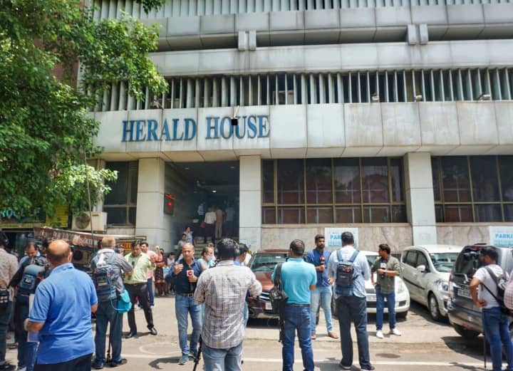 नेशनल हेराल्ड मामले में ईडी की बड़ी कार्रवाई, सील की गई यंग इंडिया की ऑफिस  