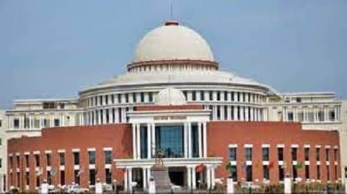 BREAKING: स्पीकर ने निलंबित विधायकों को सदन में बैठने की दी अनुमति, पढ़ें पूरी खबर  