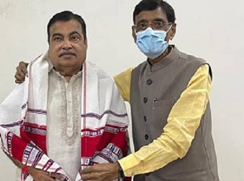 नितिन गडकरी से मिले रांची सांसद संजय सेठ, राजधानी में आउटर रिंग रोड बनाने की मांग की