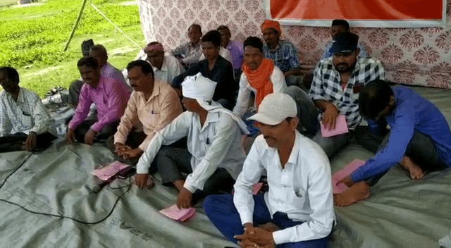 झारखंड राज्य को सुखाड़ क्षेत्र घोषित करने की मांग को लेकर किसानों का एकदिवसीय धरना-प्रदर्शन