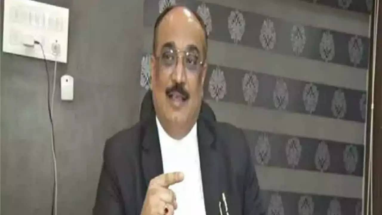 अधिवक्ता राजीव कुमार के ठिकानों पर छापेमारी में कोलकाता पुलिस को क्या-क्या मिला, जानिए खबर में