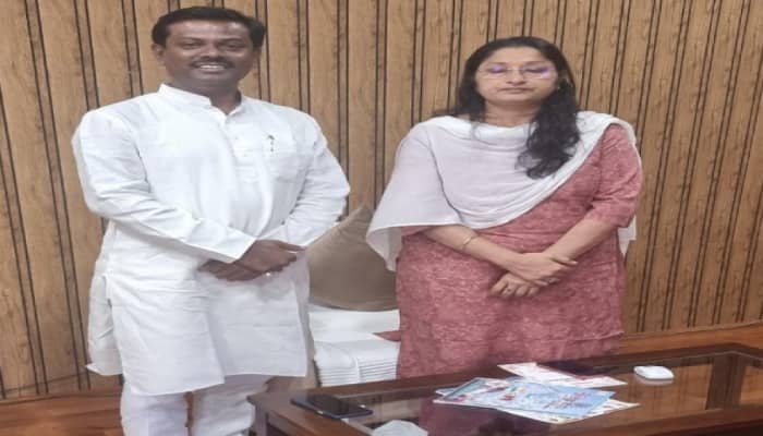 जमशेदपुर: महिला विश्वविद्यालय में न इंटर की पढ़ाई, ना ही शिक्षकों को किया गया स्थायी- भाजपा नेता दिनेश ने शिक्षा मंत्री अन्नपूर्णा देवी को बताया