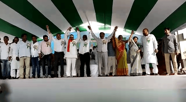 शहीद निर्मल महतो को सीएम हेमंत सोरेन ने दी श्रद्धांजलि, बोलें - केंद्र सरकार के रवैए से राज्य में विकास की गति धीमी