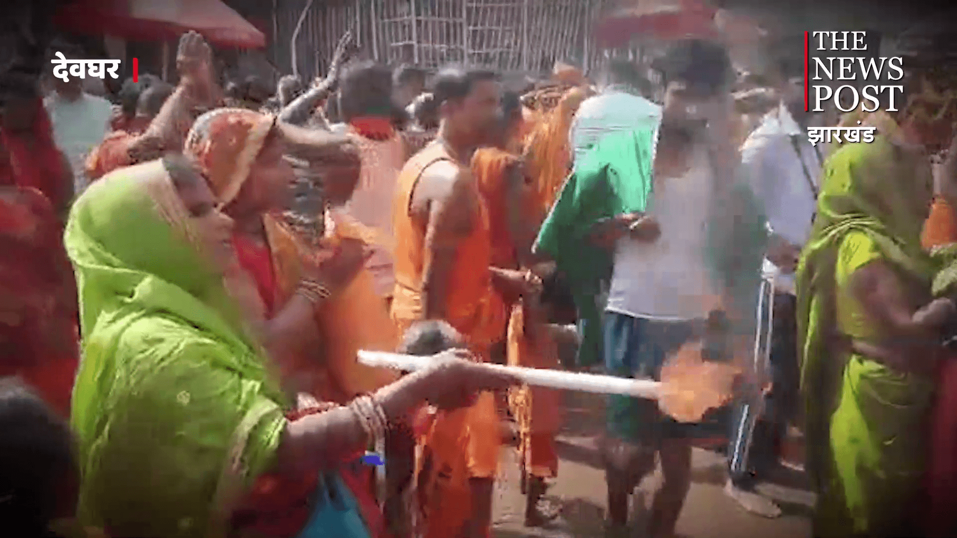 महिलाओम ने ज्योतिर्लिंग को रक्षा सूत्र किया अर्पित, भोलेनाथ से विपदाओं से रक्षा का मांगा वरदान