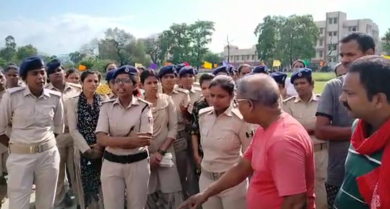 मुजफ्फरपुर: सिपाही कविता की रहस्यमय मौत का जिम्मेवार कौन- दो राज्यों की पुलिस क्यों है जांच में जुटी जानिये