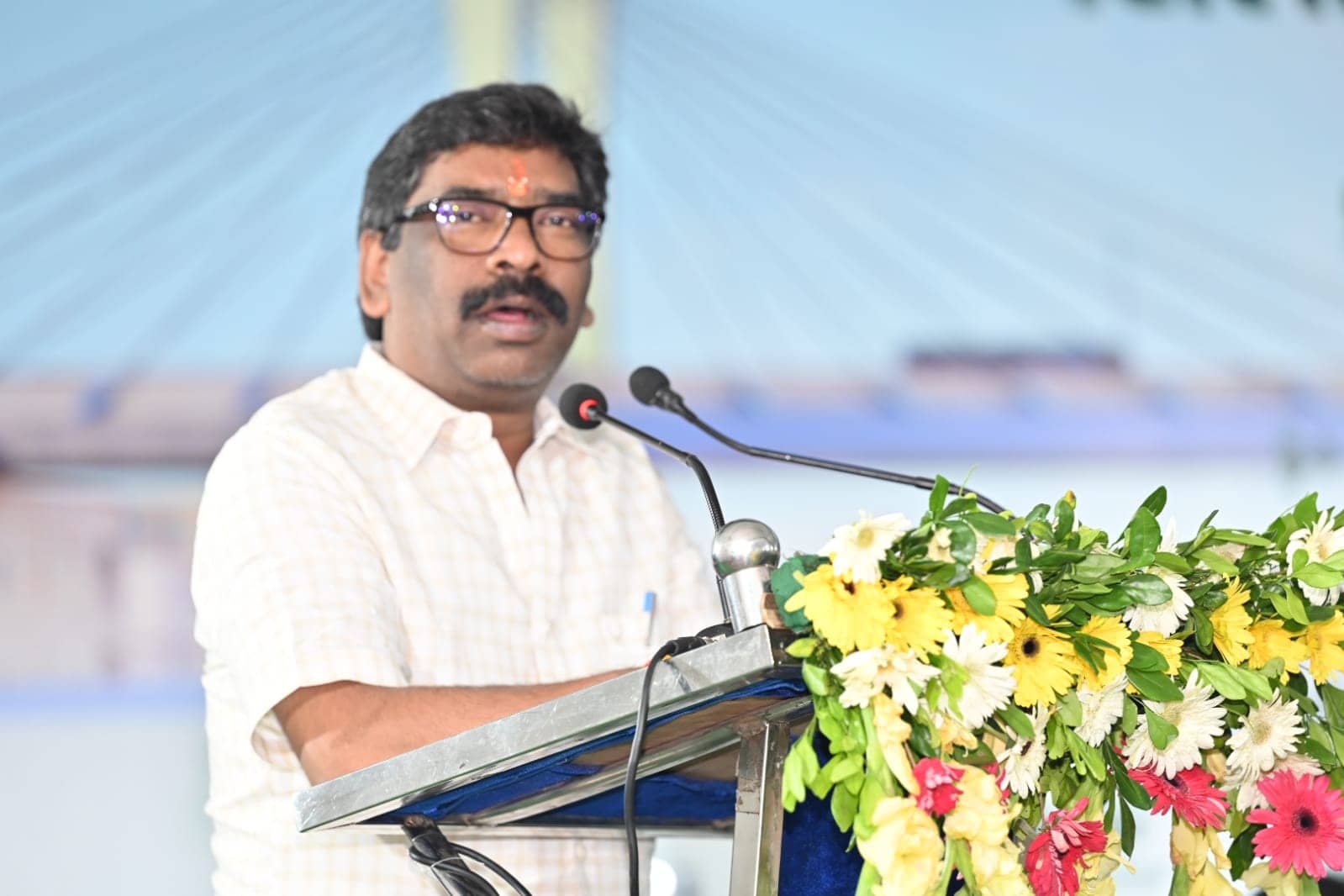 चुनाव आयोग ने सदस्यता रद्द की तो इस्तीफा देने के बाद क्या करेंगे हेमंत सोरेन, सत्ता बचाने की क्या कर रखी है तैयारी, जानिए