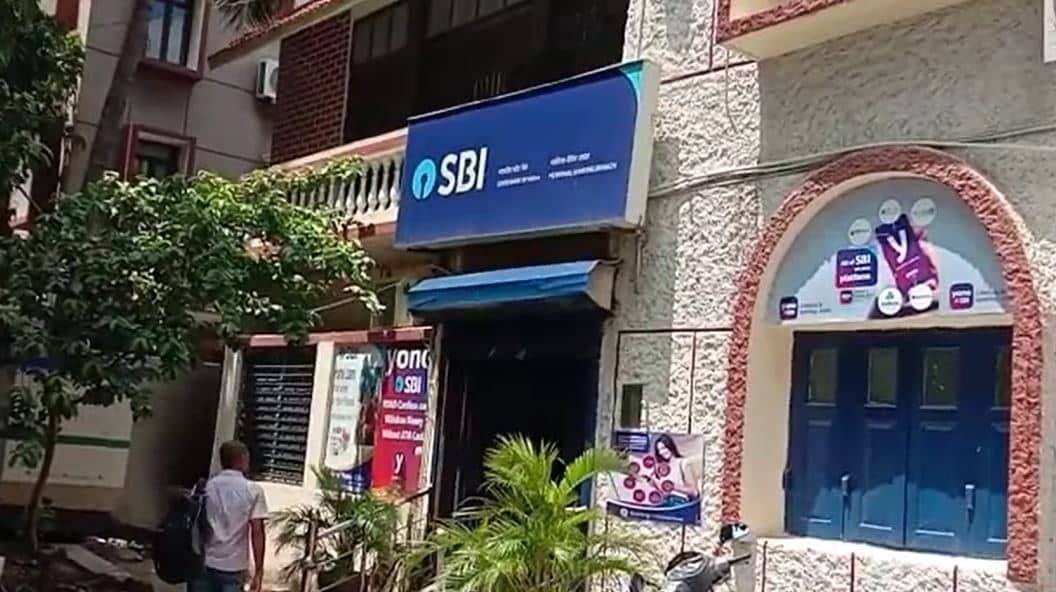 बिहार में आज भी CBI के रडार पर RJD नेता, सुनील सिंह के बैंक लॉकर की हो रही जांच 