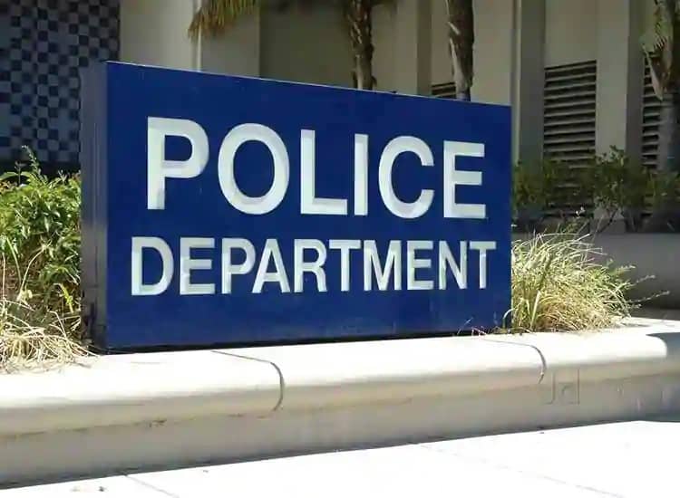 सिंदरी हंगामा : गंभीर रूप से घायल थाना प्रभारी की बेहतर इलाज के लिए दुर्गापुर रेफर