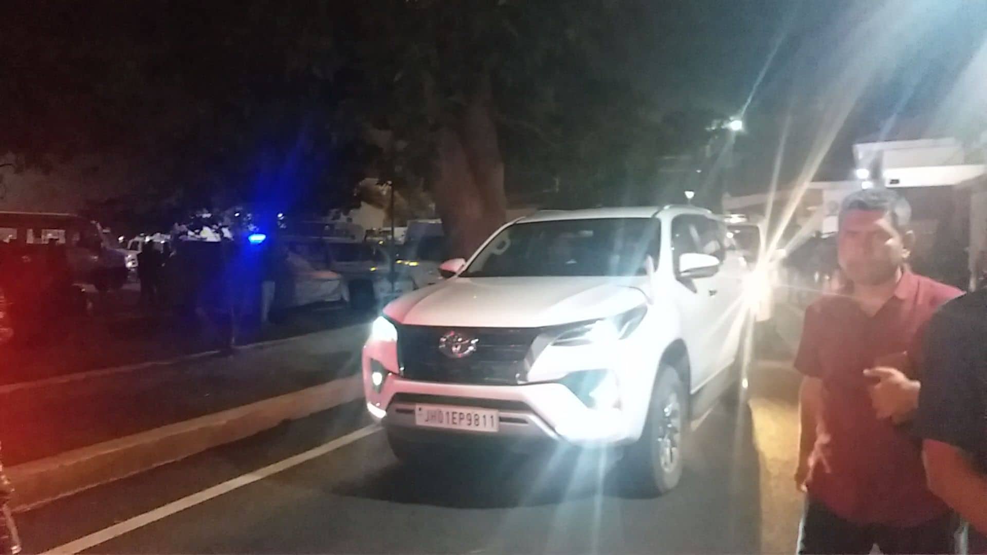 यूपीए को राज्यपाल के आदेश का इंतज़ार, कल फिर शुरू होगा बैठकों का दौर