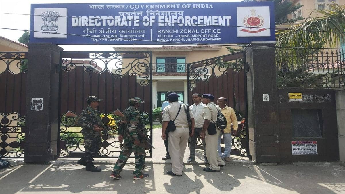 CM आवास की सुरक्षा में लगे जवानों से ED की टीम ने पूछताछ की, जानिए क्या बताया पुलिसकर्मियों ने