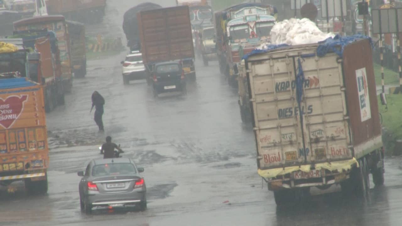 केंद्रीय परिवहन मंत्री के ट्वीट पर  बरवाअड्डा में क्या हुई प्रतिक्रिया, आप भी जानिए